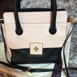 💗Tory Burch Clara